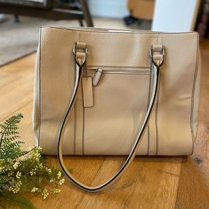 Wilson’s Leather bone white shoulder tote